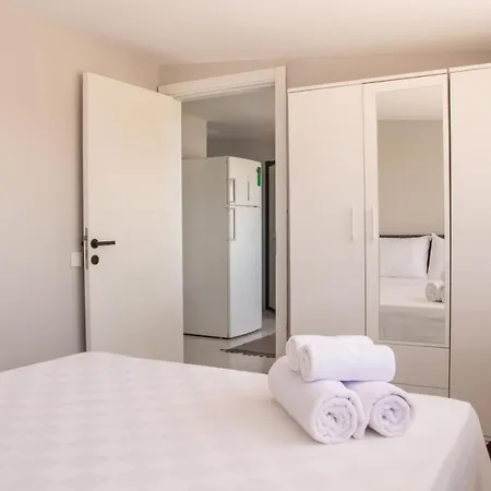 Modern Flat 10 Min To Center And Sea In Urla Apartamento *